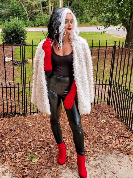 Women's Cruella costume