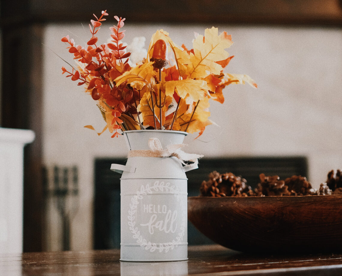 13 Fabulous Ways to Decorate Your Home for Fall with Zero Effort