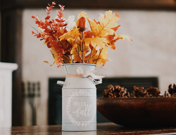 13 Fabulous Ways to Decorate Your Home for Fall with Zero Effort