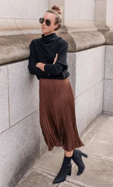 Skirt and sweater holiday outfit