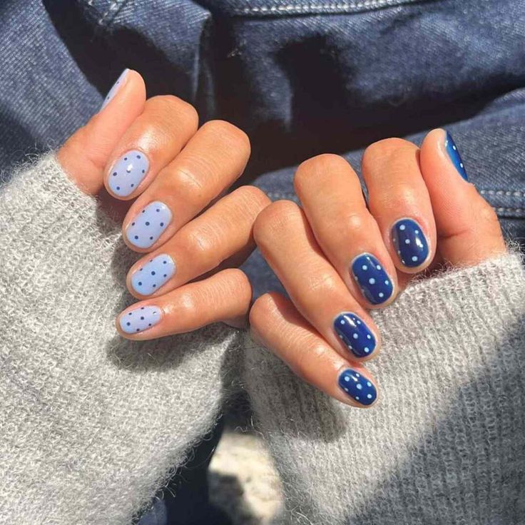 Polka dot nails