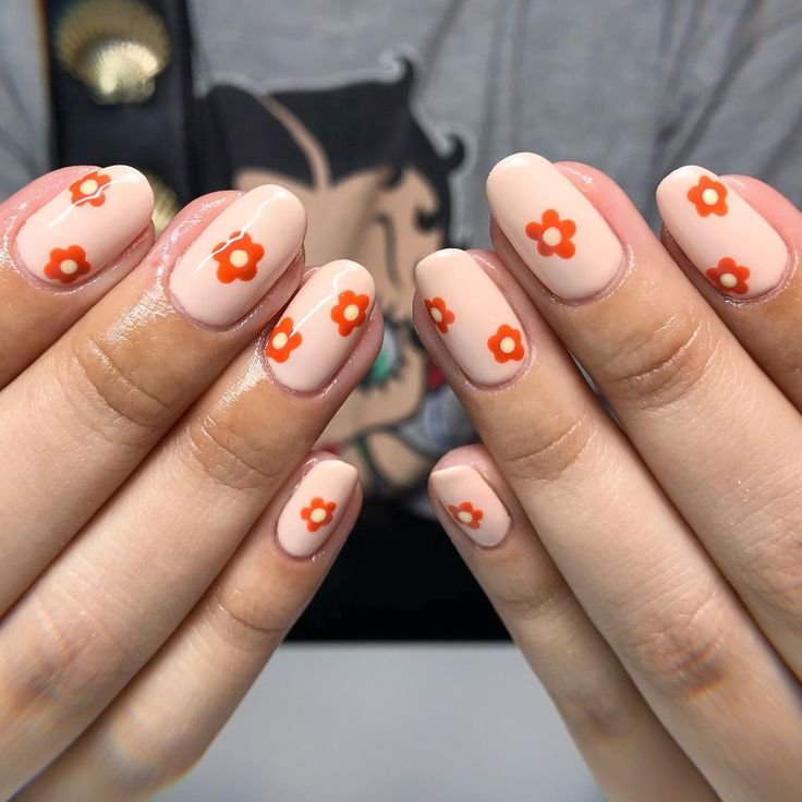 Retro flower nails