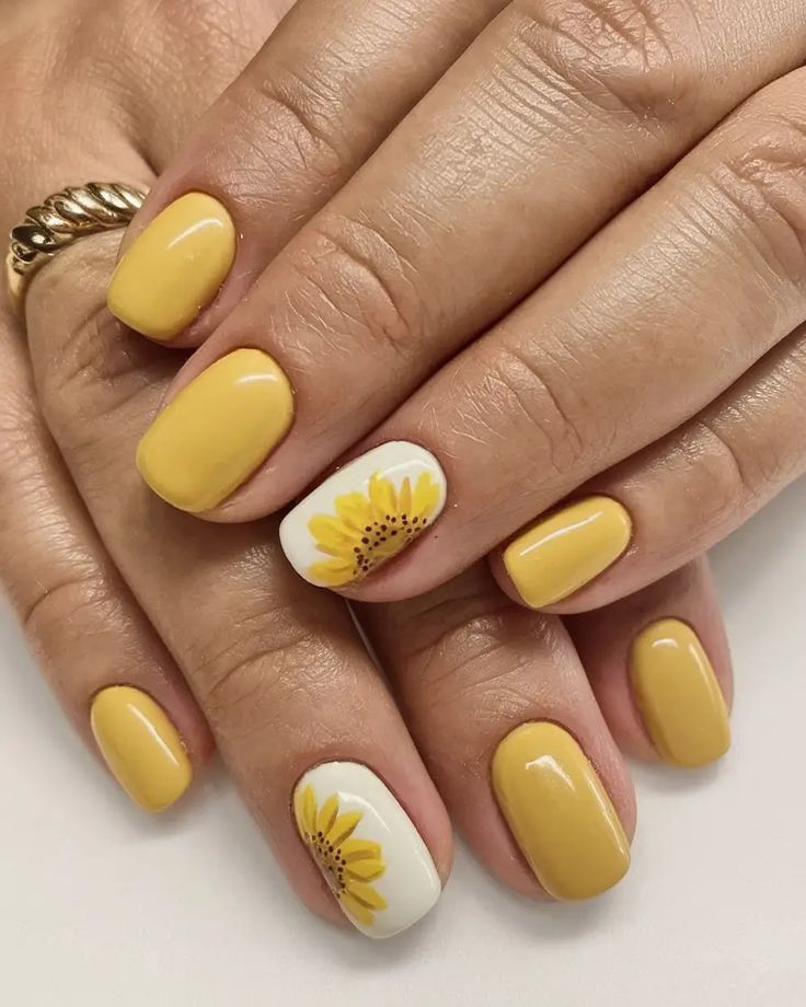 Sunflower nails
