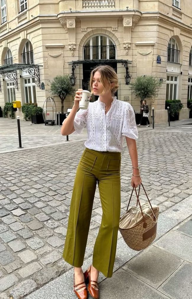 Colorful spring office outfit