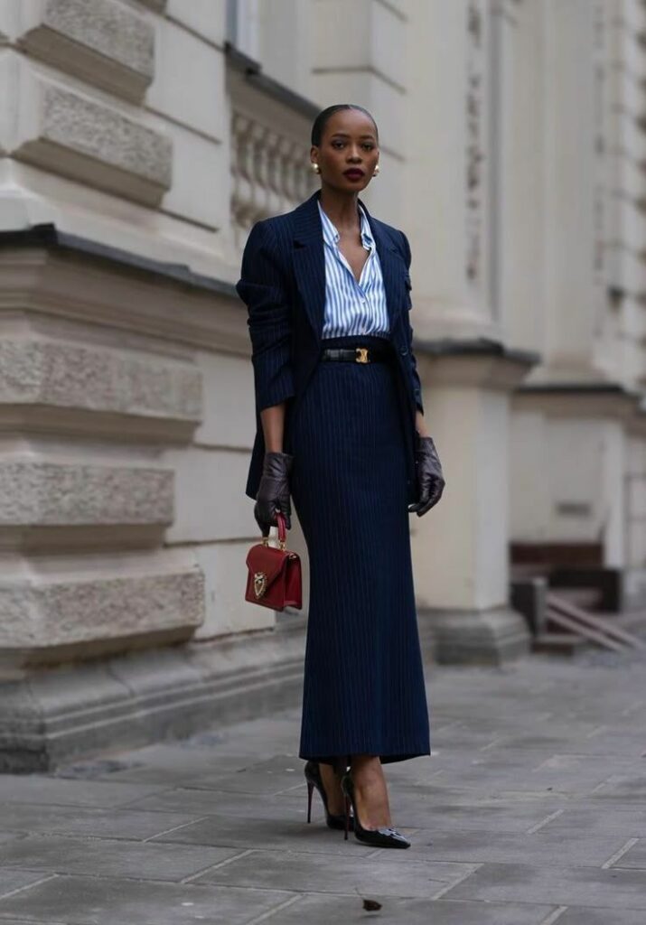 Skirt suit