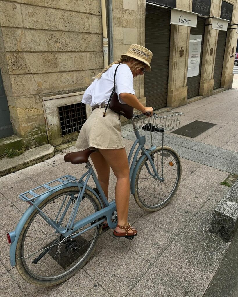 Shorts+Button-Up+Sandals