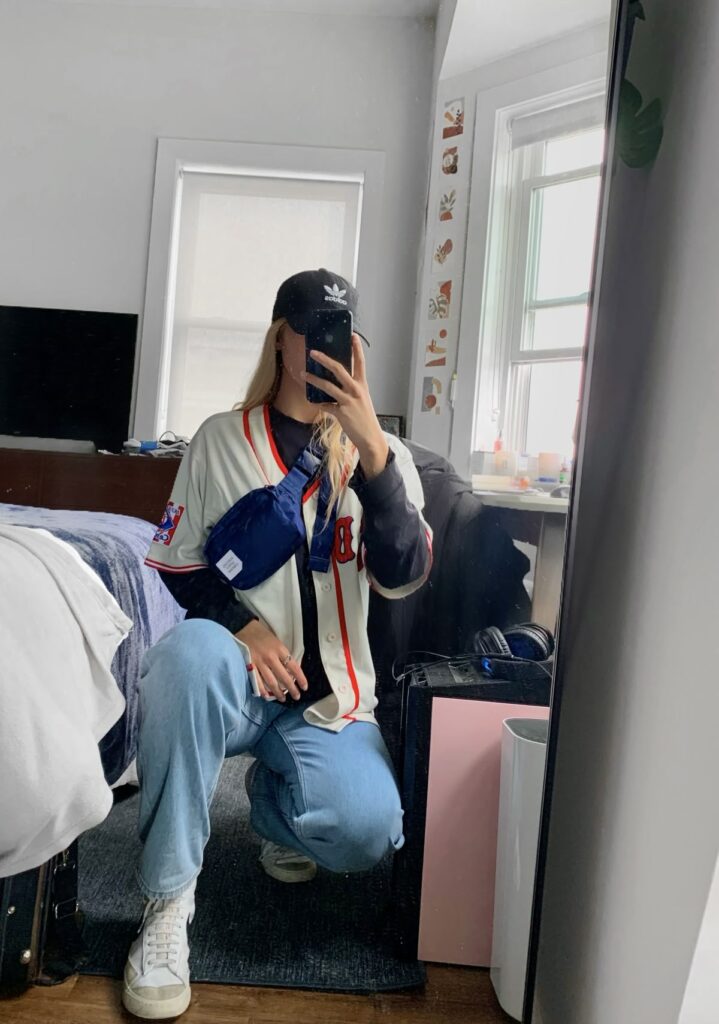 Jeans+T-shirt+Baseball Cap