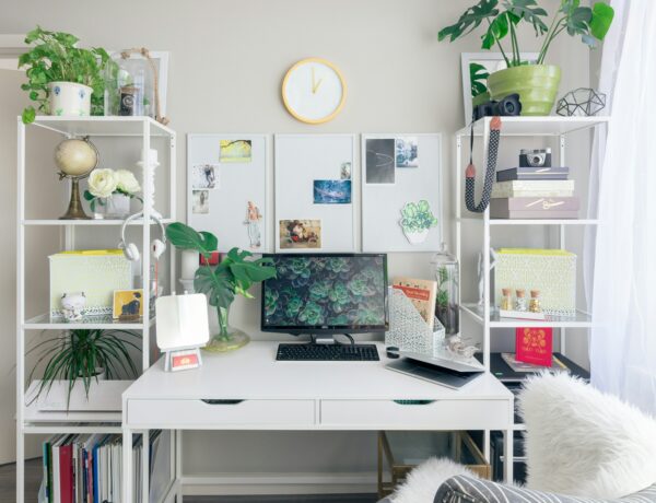 Pretty and Functional Desk Accessories From Amazon