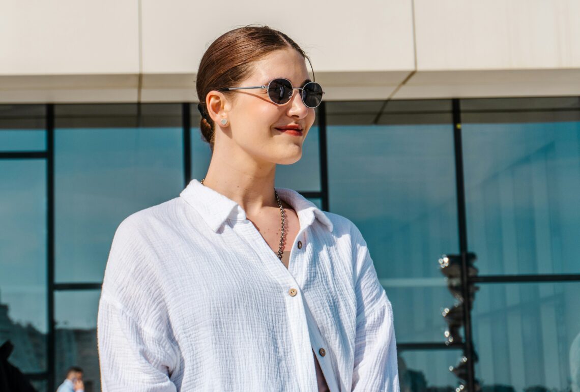 Women’s Summer Work Outfits to Stay Cool on Your Commute
