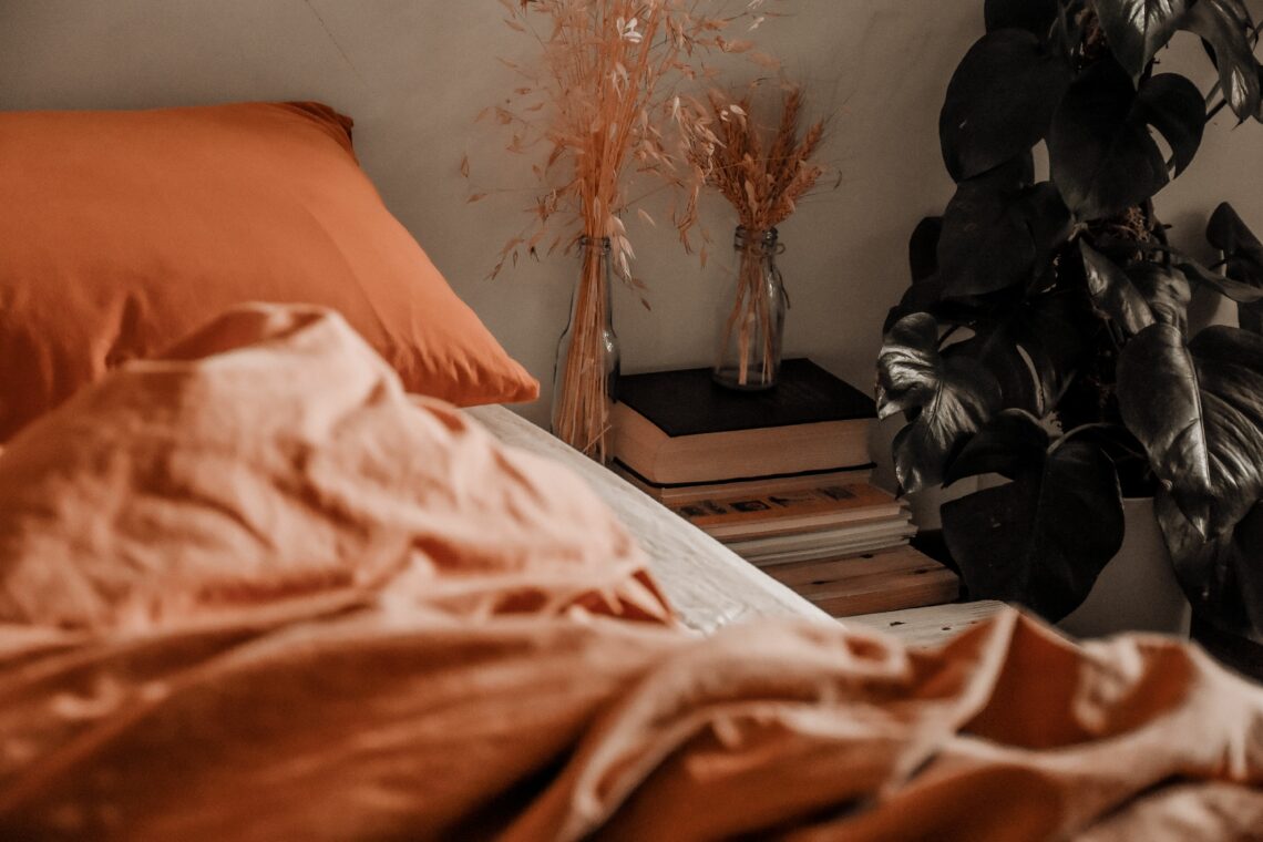 Amazon Fall Decor to Create the Coziest Bedroom